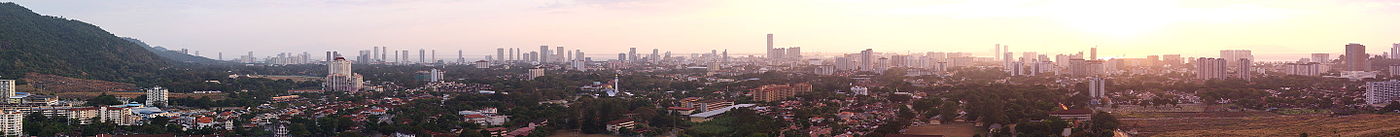https://upload.wikimedia.org/wikipedia/commons/thumb/4/45/The_panorama_view_of_Penang.jpg/1400px-The_panorama_view_of_Penang.jpg